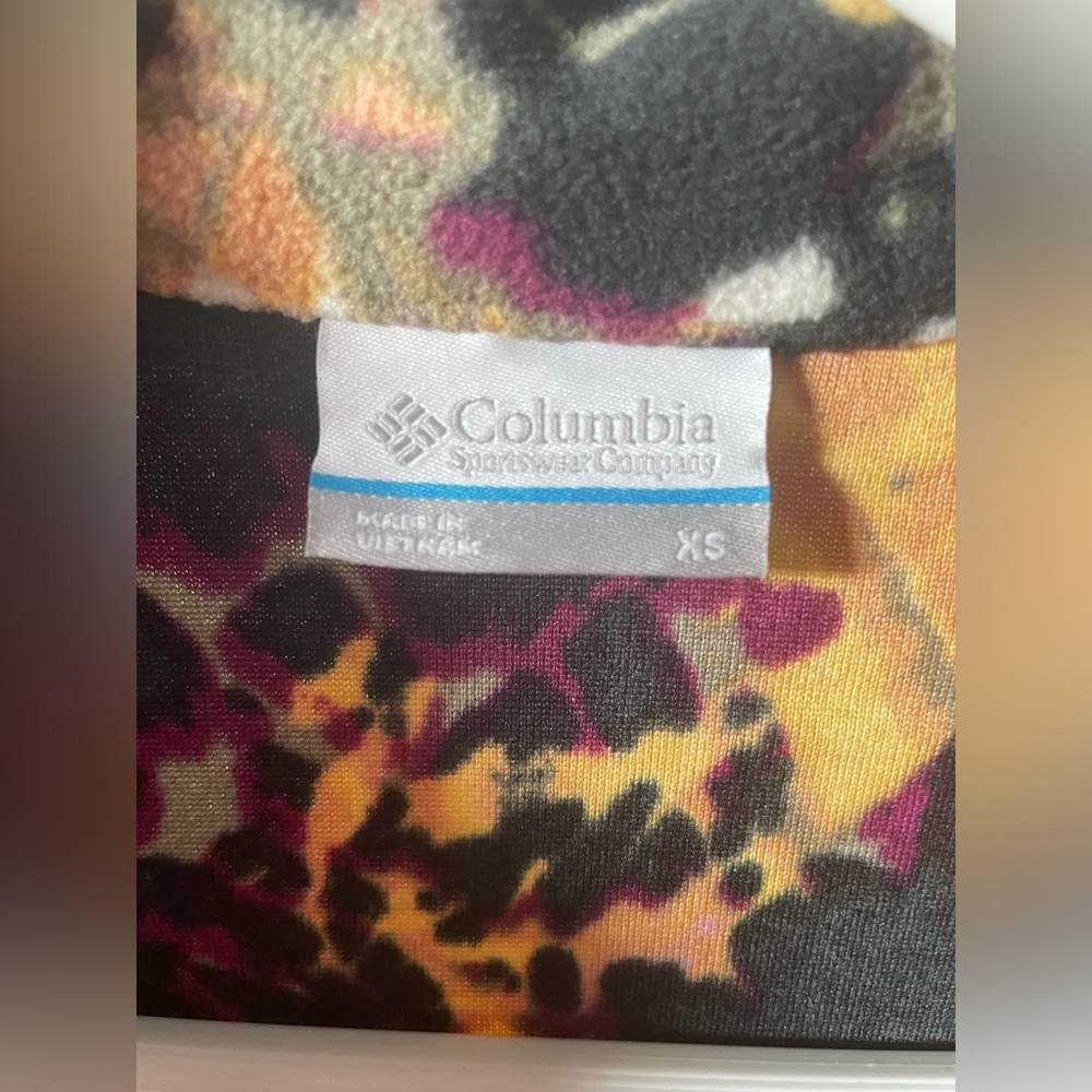 Columbia Sportswear Pullover Jacket
Active wear - Picture 3 of 6